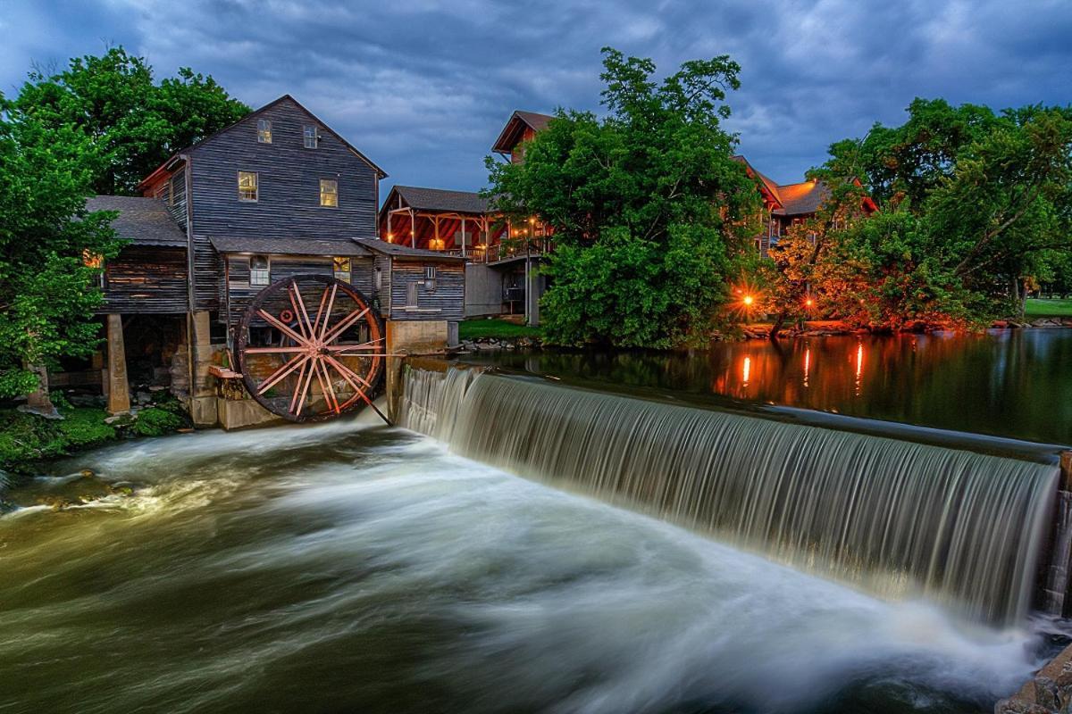 The Cozy Cove, Hot Tub, Wifi, 1089 Free Tickets Each Paid Day, Dollywood And More Sevierville Eksteriør bilde