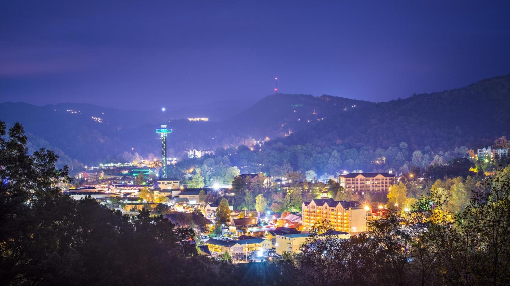 The Cozy Cove, Hot Tub, Wifi, 1089 Free Tickets Each Paid Day, Dollywood And More Sevierville Eksteriør bilde